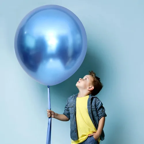 Vista 4 de Skylety Paquete de 10 globos metálicos azules de 18 pulgadas, globos de helio de látex grandes cromados brillantes y gruesos para guirnalda