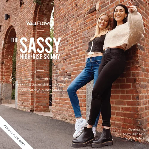 Vista 8 de WallFlower Women's Sassy Skinny High-Rise Insta Soft Juniors Jeans (Standard and Plus)