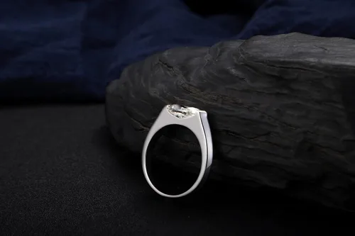 Vista 3 de Anillo de compromiso de moissanita de corte marquesa de 2 carasts para mujer, juego de tensión de medio bisel, anillo de boda solitario de plata