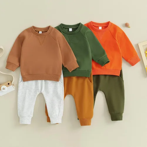 Vista 3 de Conjunto de sudadera larga con cuello redondo y pantalones deportivos para recién nacido, para otoño e invierno