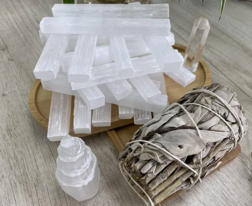 Vista 6 de XIANNVXI Palitos de selenita de 4 pulgadas, 12 varitas grandes de cristal de selenita blanco crudo, cristales crudos a granel para curación