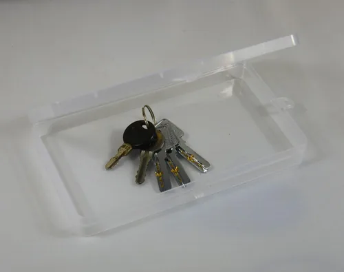 Vista 3 de Paialco Caja de almacenamiento rectangular plana de plástico transparente para cuentas y herramientas, 4 pulgadas por 7 pulgadas