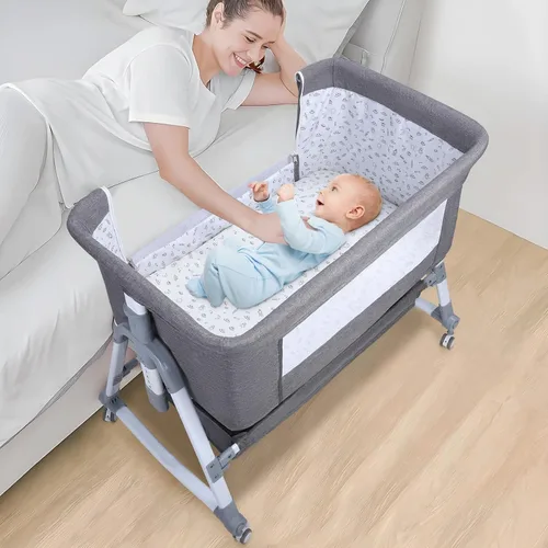 Vista 2 de 3 in 1 Bedside Sleeper Crib, Height Adjustable Co Sleeper, Movable Beside Bassinet with Curved Rocking Cradle, Lockable Wheels, Detachable Mosquito