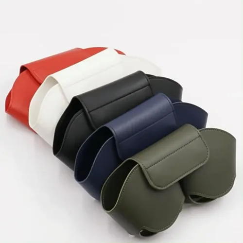 Vista 6 de Funda de viaje portátil para Apple AirPod Max, color negro Cuero vegano duradero, funda de transporte