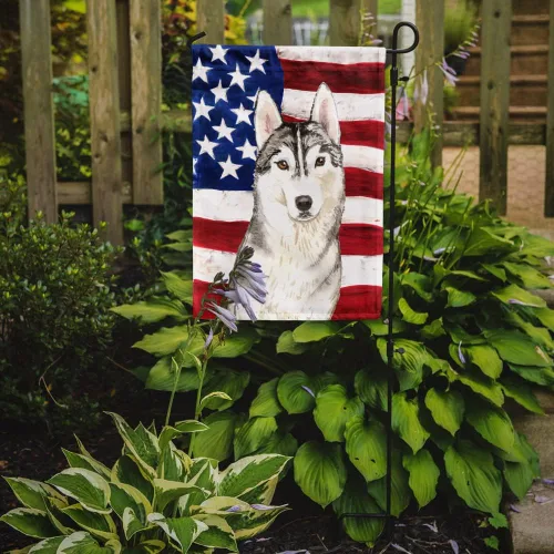 Vista 2 de Caroline's Treasures CK1713GF Bandera patriótica de Estados Unidos Siberiano Husky para buzón, bandera decorativa para patio exterior, patio, obras