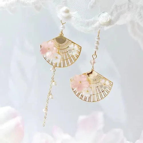 Vista 4 de Pendientes de hoja de Sakura con perlas rosadas Ginkgo Biloba Cat Fairy Flower Statement Pendientes para mujer