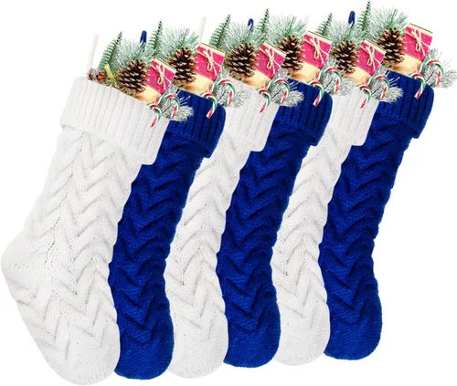 Vista 14 de Calcetines de Navidad, tejidos, únicos, color blanco, borgoña y marfil.
