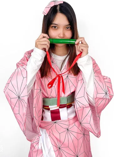 Vista 4 de Disfraz de anime para cosplay vestido tipo kimono conjunto completo con boquilla y ropa de pelo