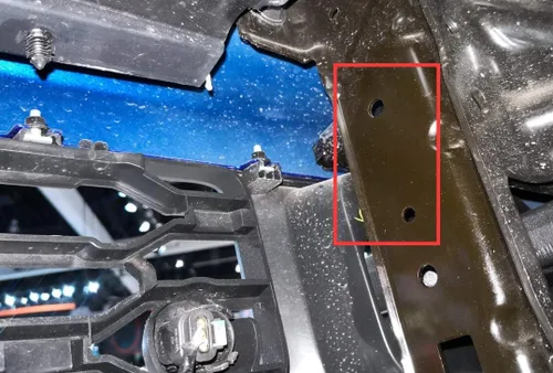 Vista 7 de iJDMTOY Barra de luz LED de 20 pulgadas para montaje en rejilla inferior compatible con Dodge RAM 2500 3500 2020 en adelante, incluye barra de luz