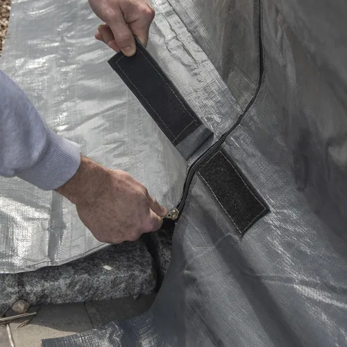 Vista 14 de Sojag Cubierta de invierno para cenadores, accesorio impermeable de 8 x 8 pies con puerta enrollable y paneles ventilados, almacenamiento al aire