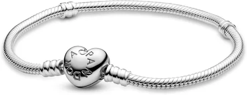 Vista 2 de PANDORA, Moments - Pulsera de cadena tipo serpiente con cierre de corazón, pulsera con dije compatible con dijes de Moments, viene con caja de regalo