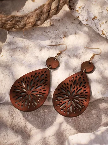 Vista 2 de MINACHI Bohemian Hollow Cut-Out Wood Leather Dangle Drop Earrings, Boho Chic Hippie Statement Jewelry Gift for Women