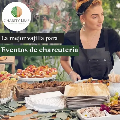 Vista 5 de Platos cuadrados desechables de 10 cm de Charity Leaf con forma de hoja de palma (50 piezas) Bandejas de servir tipo bambú, tablas desechables
