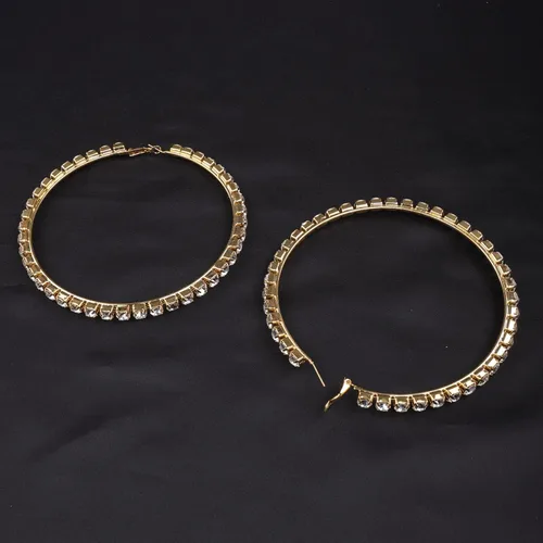 Vista 7 de Wekicici Aretes de aro de Halloween para mujer, exageran los aretes de diamantes de imitación en fiestas o uso diario, Metal Cristal Plata Diamante