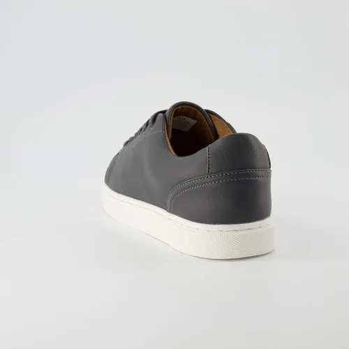 Vista 5 de CUSHIONAIRE Tenis Princeton con cordones y espuma cómoda para hombre