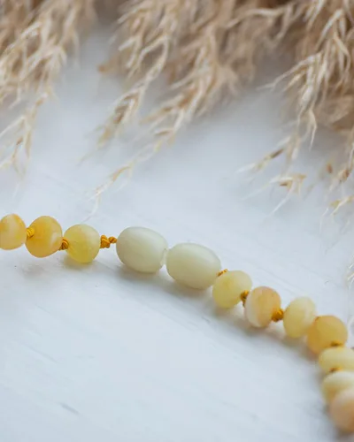 Vista 3 de Karelian Heritage Authentic Baltic Amber Necklace for Women and Men with Tumbled Rich Honey Amber Beads Natural Baltic Amber Jewelry for Adults