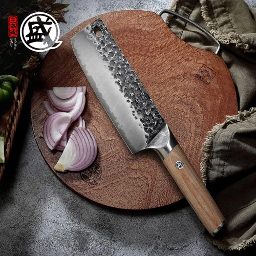 Vista 3 de MITSUMOTO SAKARI Cuchillo japonés Nakiri de 7 pulgadas, acero SKD-11 Wide 2mm Nakiri blade for vegetable push cuts, 3-layer SKD-11 steel, textured