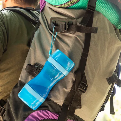 Vista 8 de Botella con Depósito de Agua y Comida para Mascotas 2 en 1 Pettap InnovaGoods