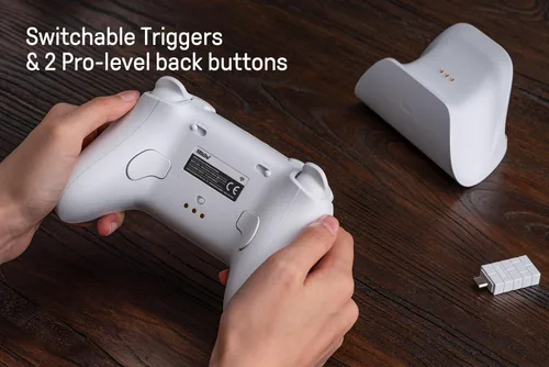 Vista 4 de 8Bitdo Ultimate 2 Wireless Gaming Controller with TMR Joysticks, Switchable Hall EffectTactile Triggers, 8Speed Wireless Tech, Charging Dock, RGB