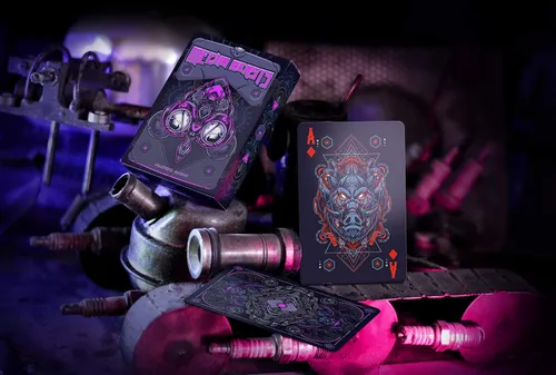 Vista 4 de Mecha Beasts - Juego de cartas de Gent Supply