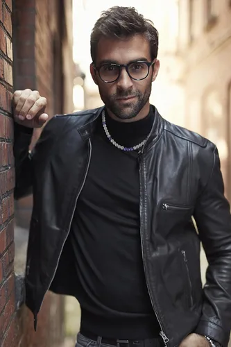 Vista 2 de GAVU Collar con cuentas de perlas para hombre