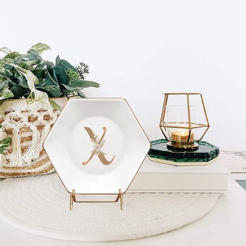 Vista 3 de CARAKNOTS Bandeja de joyería, regalos de Navidad, plato con anillo en X con monograma floral dorado, regalos personalizados para mujeres, plato
