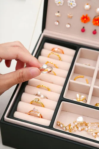 Vista 7 de QBestry Organizador de aretes de tuerca para mujeres y hombres, caja de joyería negra para aretes, collar, organizador de joyas, caja de aretes