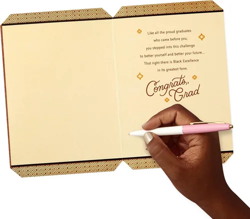 Vista 5 de Hallmark Tarjeta de graduación de caoba 2022 (Black Excellence) (599GGJ6083)