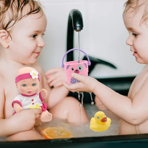 Vista 5 de Magic Nursery: Love Buckets - Juego de muñecas de bebé de 8 pulgadas, juego de New Adventures Bath Time Playset, a partir de 2 años