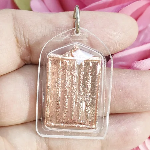 Vista 9 de Amuleto tailandés Buda colgante mágico sagrado para hombres mujeres Arjan Nu Kanpai Yantra 5 filas NAT collares ricos., Metal y plástico