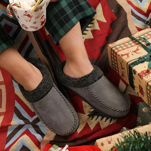 Vista 3 de ULTRAIDEAS Mens Moccasin Slippers with Memory Foam Insole Slip on House Slippers Warm Faux Sherpa Lining House Shoes Clog with Nonslip Rubber Sole