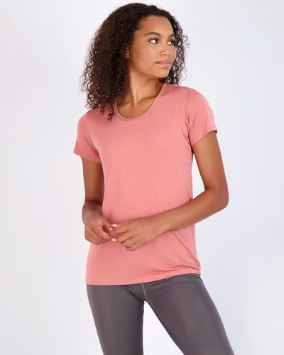 Vista 2 de Paquete de 5unidades camiseta deportiva de tela Dry Fit Tech Stretch, de manga corta y cuello redondo, para mujer (disponible en tallas extragrandes)