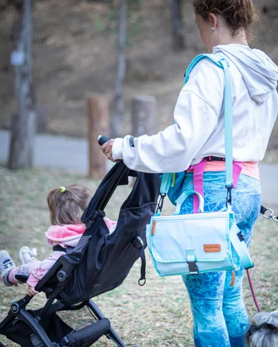 Vista 6 de LOOK-YA Cambiador de pañales portátil, cambiador portátil para niñas y niños recién nacidos, cambiador de bebé con bolsillo inteligente