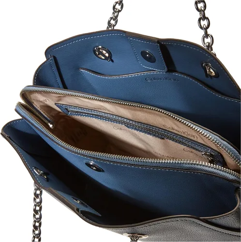 Vista 7 de Calvin Klein Mochila de cadena de triple compartimento con micro guijarros de Hailey