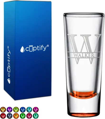 Vista 68 de Vaso de chupito personalizado con fondo negro personalizado de 2 oz, vasos de chupito cordiales con inicial y nombre en script dividido