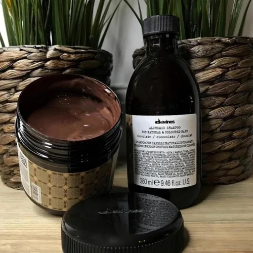 Vista 5 de Davines Champú alquimico, limpieza segura para cabello teñido, 6 tonos vibrantes para iluminar e intensificar