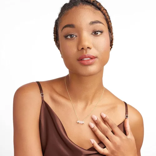 Vista 4 de MORGAN & PAIGE Quartz Crystal Necklace Chakra for Women Teens and Girls - 18K Yellow Gold Plated Sterling Silver Healing Dainty Pendant, Clear Stone