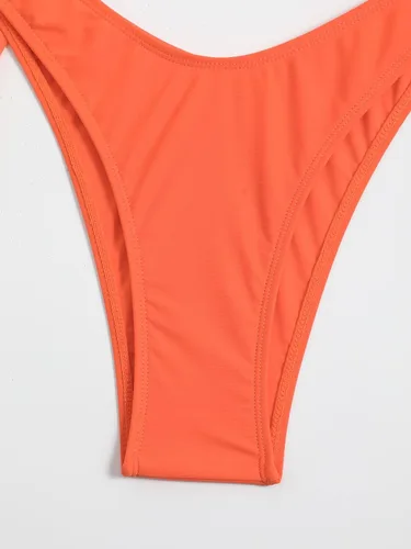 Vista 4 de WDIRARA Traje de baño de 4 piezas para mujer con lunares suizos y triángulo, con salida de baño y kimono