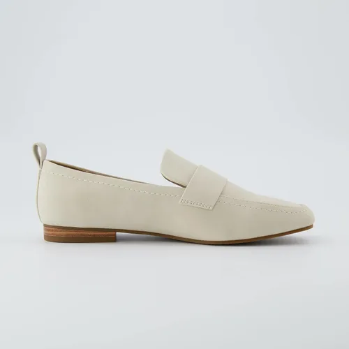 Vista 4 de CUSHIONAIRE Mocasín Gramercy sin cordones para mujer + espuma viscoelástica, anchos disponibles