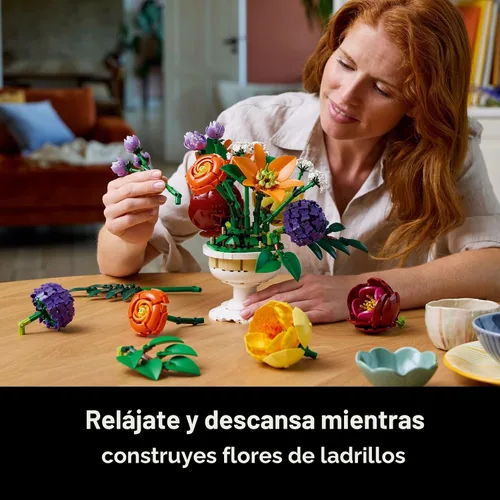 Vista 3 de LEGO Botanicals Flower Arrangement Artificial Flowers Building Set - Decor for Table Display - Gift for Birthdays - Unique Bouquet for Adults, Ages