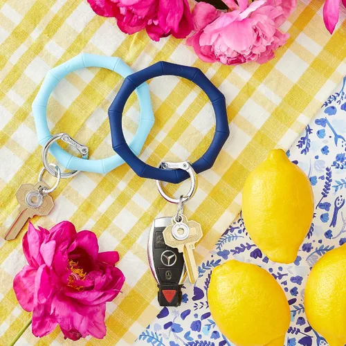 Vista 4 de Oventure, Llavero de pulsera original, llavero Big O de silicona, colección Bamboo