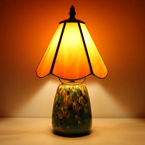 Vista 18 de Tiffany Lamp Stained Glass Mushroom Table Lamp 7X7X12 Inch Milky White Mini Night Light Glass Base Accent Light Suitable for Bedside Table Bedroom