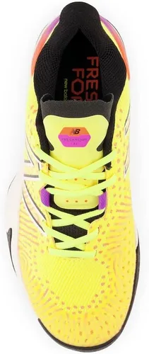 Vista 5 de New Balance Cancha dura Fresh Foam X Lav V2 para mujer Piña Cósmica/Rosa Cósmica