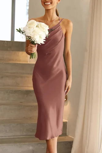 Vista 2 de PRETTYGARDEN Vestido midi de satén para mujer, con un hombro, tirantes delgados, espalda descubierta, fruncido, vestido ajustado de verano
