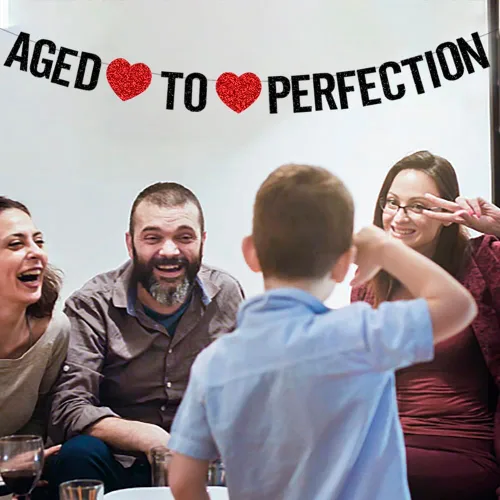 Vista 4 de PALASASA Cartel de "Envejecido a la perfección" – Decoración negra brillante para fiesta de aniversario de cumpleaños número 30, 40, 50, 60, 70, 80