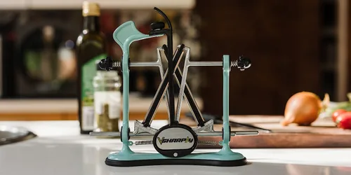Vista 3 de Warthog V-Sharp A4 - Afilador de cuchillos, ideal para cocineros caseros, pescadores, cazadores, varillas de diamante, ángulos ajustables, marco