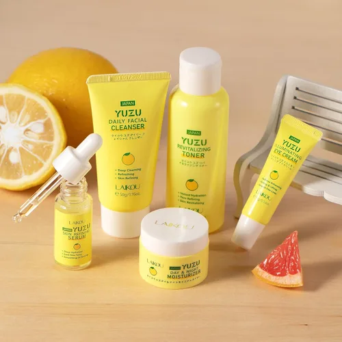 Vista 8 de LAIKOU YUZU - Set de cuidado de la piel con suero, limpiador, tónico, crema de ojos, crema hidratante de día y noche para mujeres, adolescentes