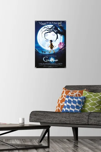Vista 2 de Trends International Coraline Braver - Póster de pared de una hoja, 14.72 x 22.37 pulgadas, paquete de póster premium y alfiler