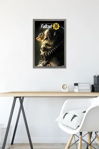 Vista 6 de Trends International Fallout: 76 - Helmet Close-Up Wall Poster, 22.4L x 14.7W, Barnwood Framed Version