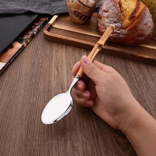 Vista 5 de Juego de cubiertos con mango de bambú, juego de cubiertos de 24 piezas para 6, cubiertos de acero inoxidable, incluye tenedores, cucharas